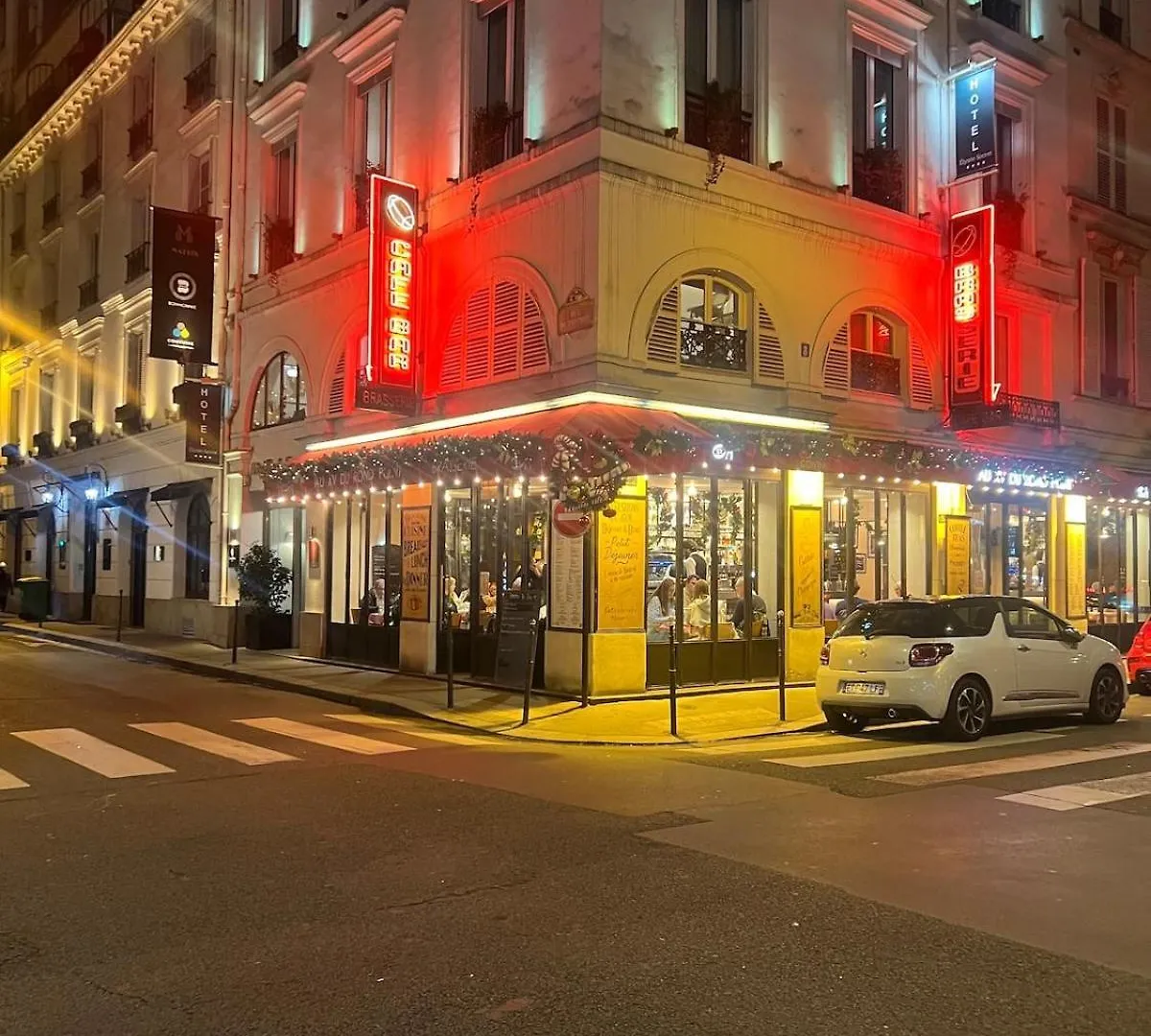 Suite Champs-Elysees Paris 8E 0*,